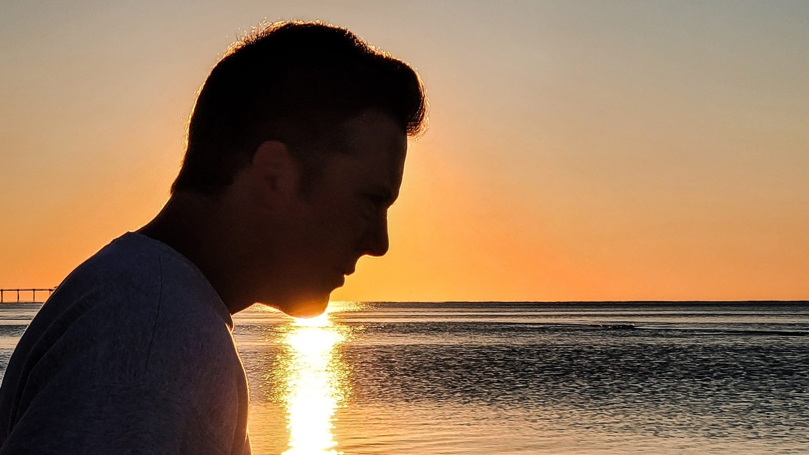 the-thinker-at-sea-8V258M2